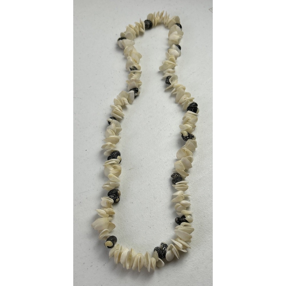 Vintage Shell Lei Necklace Boho Beach Chunky